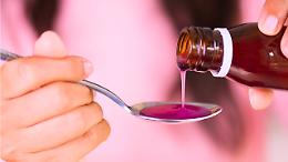 Lo sciroppo della tosse diventa una droga: attenzione allo "sballo viola". Due denunciati a Torino