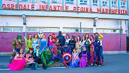 Natale in corsia al Regina Margherita: il 25 dicembre arrivano supereroi e principesse