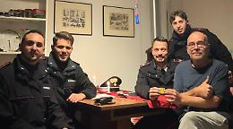 Lascia tutto e si ritira in una casa nel bosco in Piemonte: la figlia lo crede disperso, ritrovato dai carabinieri