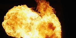 Esplosione di una cisterna GPL sull'A1 a Teano, autogrill evacuato e traffico paralizzato