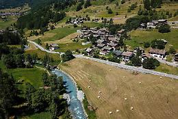 Giovane donna trovata morta in un laghetto di Champoluc: probabile caduta accidentale ma si indaga