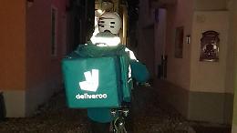 Il conto che non torna: i rider del Lago Maggiore sfidano gelo e algoritmi per 7 euro