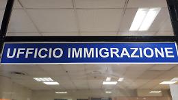 Si presenta in questura per chiedere il rimpatrio: espulso 37enne a Biella