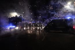 Askatasuna, in 2mila alla "street parade": e ci sono anche i maranza