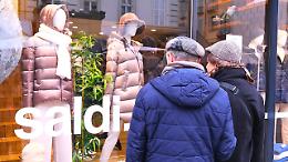 In Piemonte &egrave; gi&agrave; ora dei saldi invernali: scatta la corsa all'affare, spesa media di 150 euro 
