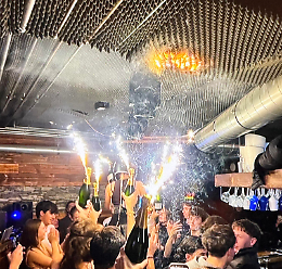 Crans-Montana, testimoni: incendio partito da candeline su bottiglie di champagne