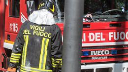 Principio d&rsquo;incendio a un&rsquo;auto alla rotonda tra Salassa e Rivarolo: conducente illeso