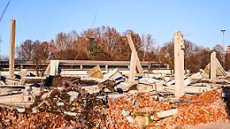 Terminati i lavori di abbattimento, l'ex Gondrand non c'&egrave; pi&ugrave;