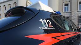 Accoltella la vicina in strada, 40enne arrestato a Novara: la donna &egrave; ferita, ma non in pericolo di vita