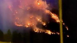 Incendio nella notte nei boschi di Crevoladossola: 22enne fermata dai forestali