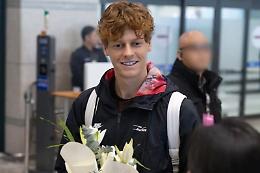 Jannik Sinner &egrave; a Seul, lo attende l'esibizione d'inizio 2026 di sabato contro Carlos Alcaraz