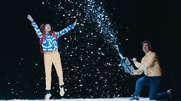 Alla ricerca della felicit&agrave;: un viaggio poetico tra sogno, gioco e colore