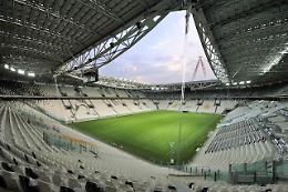 Juventus-Cremonese, si nascondono nello stadio dopo la partita: arrestato un uomo, denunciata la sorella