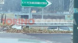 Incidente all&rsquo;ingresso della tangenziale di Stupinigi: due feriti
