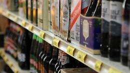 Grugliasco dice stop alla vendita notturna di alcolici