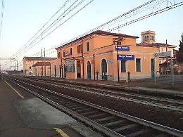 Inaugurato a Vercelli il nuovo treno elettrico a doppio piano