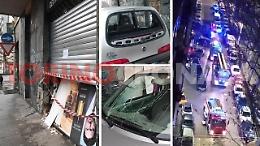 Esplode una bomba a Torino, danneggiati negozi, auto e un condominio. &laquo;Il palazzo ha tremato, siamo fuggiti via&raquo;