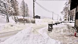 Meteo, in Piemonte &egrave; cominciata un'altra nevicata: gi&agrave; caduti 30 centimetri di neve e proseguir&agrave; per giorni