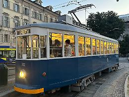Il cinema viaggia sui binari: una sera a Torino a bordo del tram di Cinecitt&agrave;
