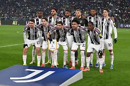 La Juve batte il Benfica: 2-0 a Mourinho, lo Special One a 'zeru tituli'. Ecco come cambia la classifica