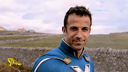 Tutto pronto per "Striscia la Notizia" dove Del Piero da campione di calcio diventa Capitan Alex