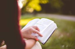 Book Retreat: La nuova tendenza dell'inverno per rigenerarsi con i libri 