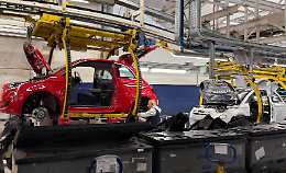 Mirafiori assume, ma i giovani non si trovano: non piace il turno di notte 