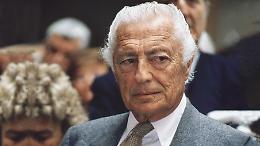 Gianni Agnelli 23 anni dopo, il ricordo dell'Avvocato tra tv e cinema