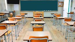 Meno vacanze estive, pi&ugrave; stop durante l&rsquo;anno: il dibattito sul calendario scolastico