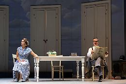 Dal presepe al rag&ugrave; napoletano: al Carignano va in scena Eduardo De Filippo con "Sabato, domenica e luned&igrave;"