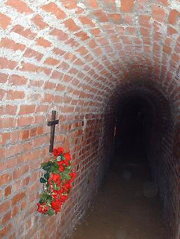 Cammini su un labirinto di 14 km e non lo sai: la citt&agrave; fantasma che vive sotto i portici di Torino