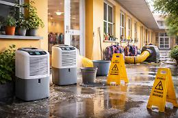 Torre Pellice, scuola ancora umida dopo l&rsquo;allagamento: famiglie invitate a portare deumidificatori