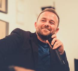 Enrico Galiano e l'incontro &ldquo;Meglio veri che perfetti&rdquo; ad Alba sabato 31 gennaio