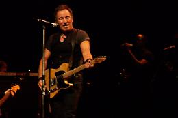 Bruce Springsteen e la nuova canzone contro l'ICE e Trump pubblicata dopo le uccisioni di Alex Pretti e Renee Good