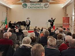 "Terre Armoniche", successo a Castagnito per il tributo alle Penne Nere