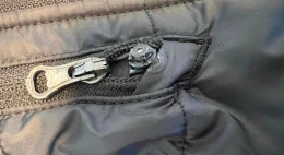 Tenta di imbrogliare all'esame della patente: microtelecamera e auricolare smascherati dalla polizia