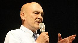 D&rsquo;Annunzio e l&rsquo;Intelligenza Artificiale, il Vate diventa "buonista"?