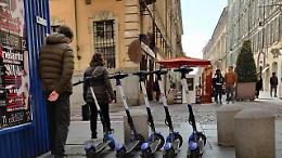 Torino, monopattini e bici: nel 2025 oltre 12 mila multe, una ogni 40 minuti