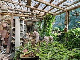 Un museo abbandonato, tra le colline piemontesi sorge: "L'ufficio delle cose abbandonate"