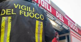 Carmagnola, furgone in fiamme in officina: paura in via Luda