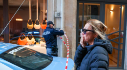 Lara Sansone: chi &egrave; l'attrice di "Un posto al Sole" che custodisce il Teatro Sannazaro