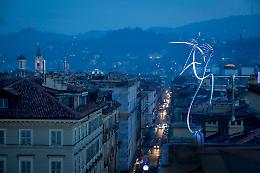 Mai visto guerrieri sui tetti di Torino? Ci sono tre vedette che vegliano sulla citt&agrave;