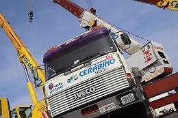 Tir fuori strada sulla provinciale per Pralormo: strada chiusa a Carmagnola