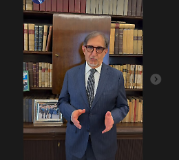 Sanremo sempre pi&ugrave; bollente. L'appello di Ignazio La Russa a Carlo Conti: "Trovi il modo di fare tornare Andrea Pucci..."