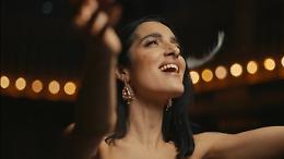 Il Teatro Juvarra di Torino protagonista del videoclip del brano sanremese di Levante