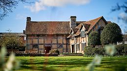 Boom di turisti sulle tracce di Shakespeare Stratford: l'effetto del nuovo fillm "Hamnet"