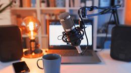 Carmagnola, la legalit&agrave; va in onda: 250 studenti protagonisti di un grande podcast civile