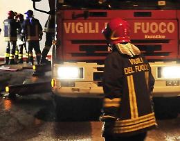 Paura in collina: incendio in una cascina abbandonata da 70 anni a Gassino