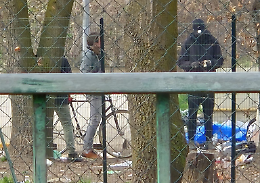 Lo sgombero-beffa del Sempione: pusher e tossici si riprendono l'area dopo il blitz