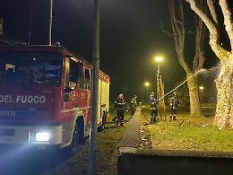 Petardi nell&rsquo;albero e fiamme nel parco: follia di due tredicenni a San Giusto Canavese